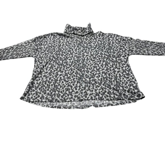 Vince Camuto Leopard Print Gray & Black Knit Turtleneck Sweater Womens L - Picture 4 of 11